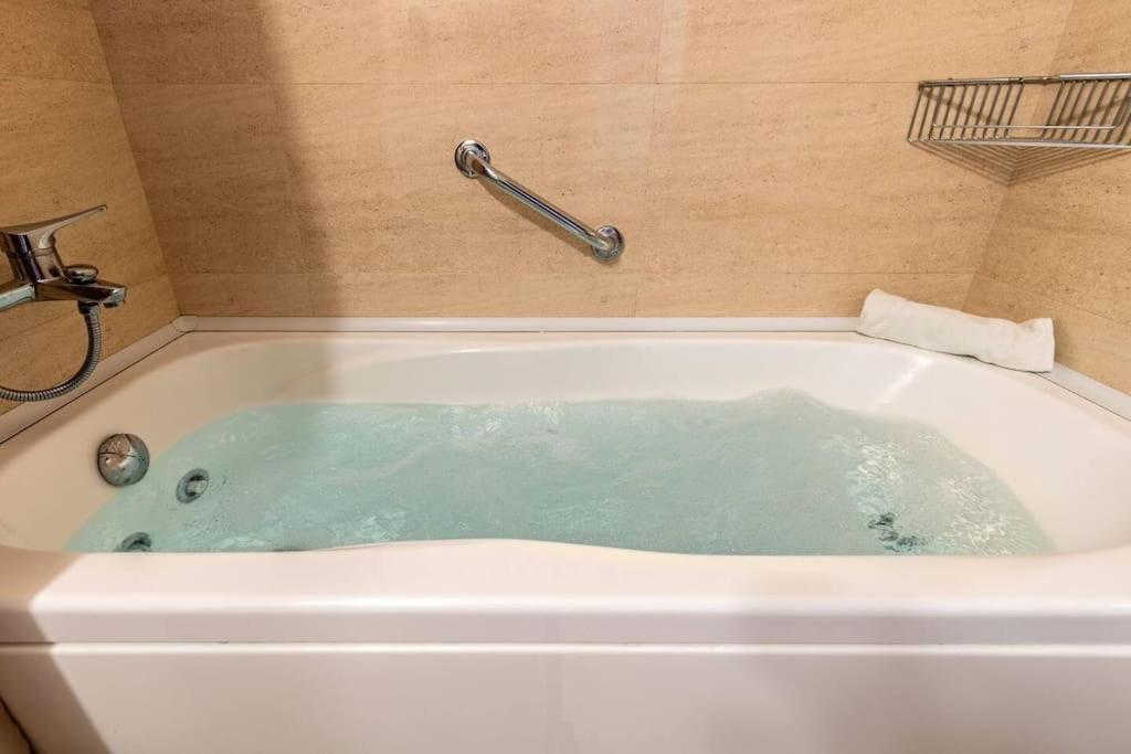 Jdcbl - Peaceful Wonderful Apartment In City Center Seville Luaran gambar